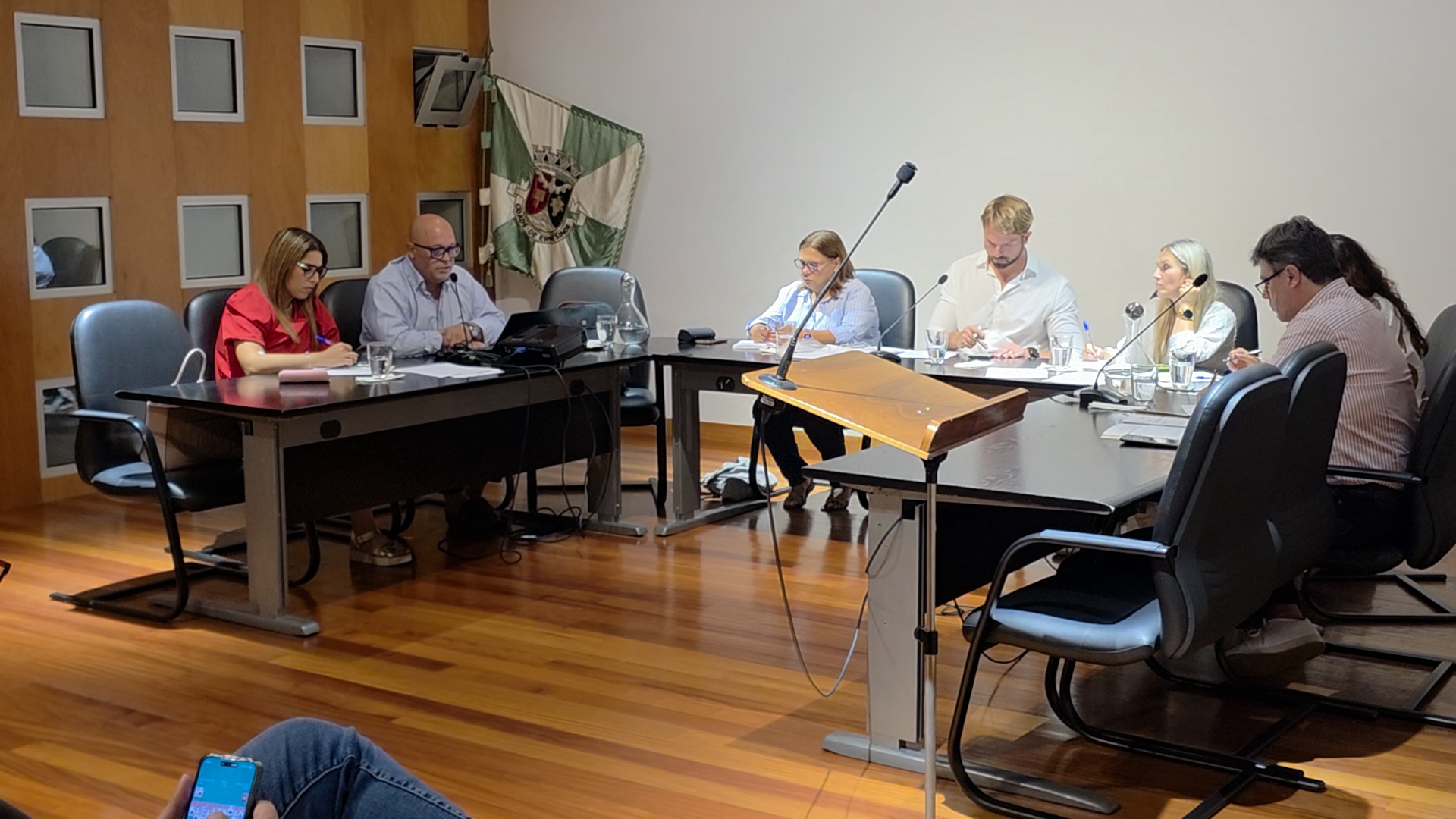 Sala da reunião do executivo da Junta de Freguesia de Ermesinde, 16 de setembro de 2026